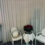 Apartament z prywatnym, krytym basenem