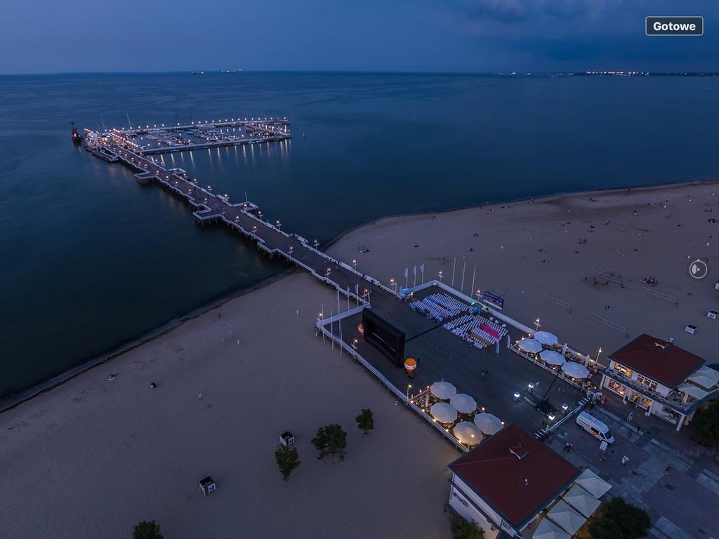Z Prywatnym, Krytym Basenem Apartament