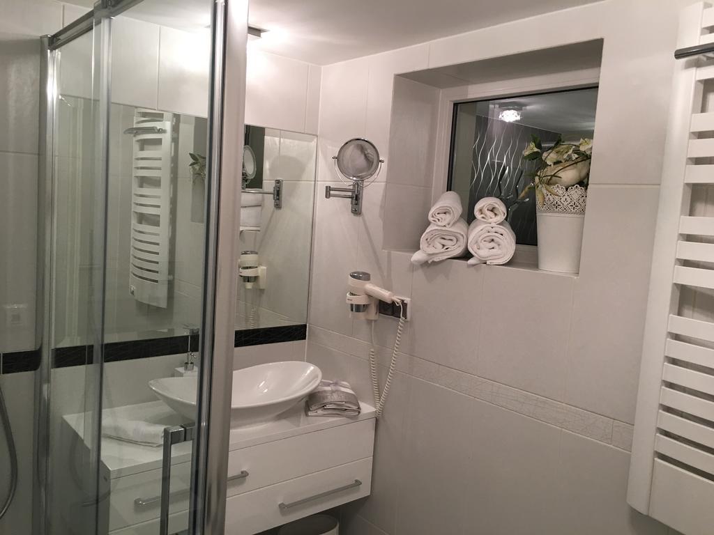Z Prywatnym, Krytym Basenem Apartament *